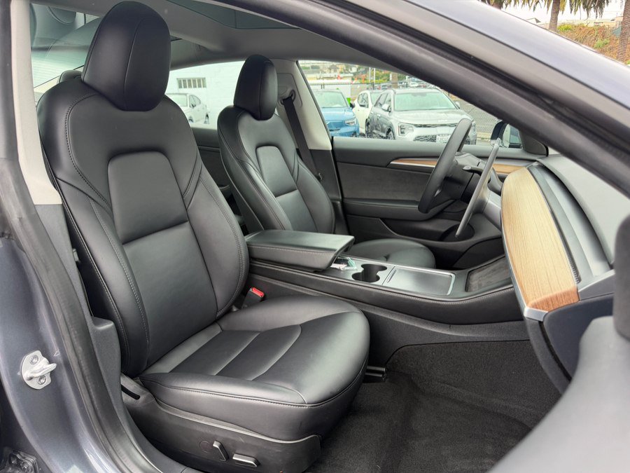 Used 2023 Tesla Model 3 Standard Range RWD image 29