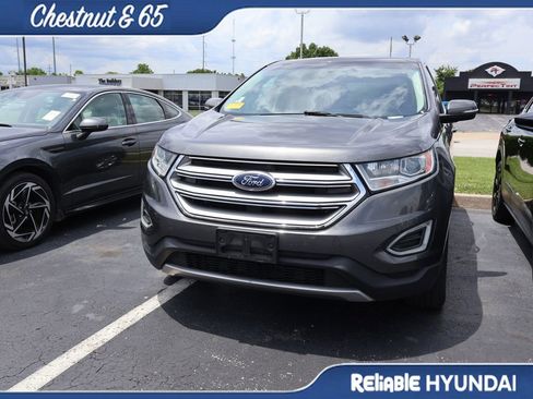 Used 2017 Ford Edge SEL w/ Equipment Group 201A AWD/4WD image 8