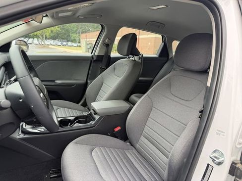 Certified 2025 Kia K4 EX FWD image 5
