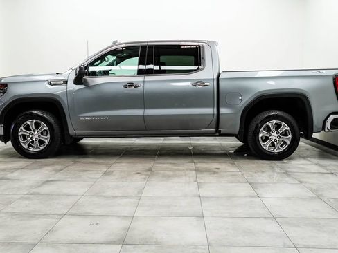 Used 2025 GMC Sierra 1500 SLT AWD/4WD image 7