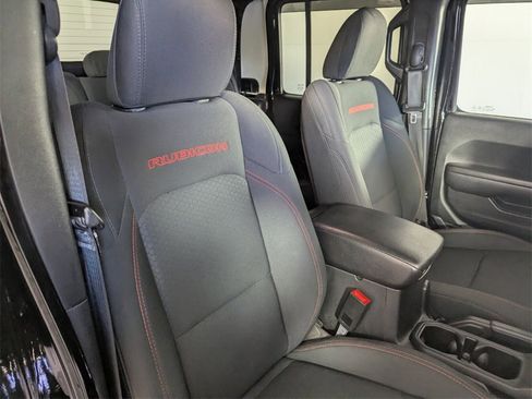 Certified 2020 Jeep Gladiator Rubicon image 32