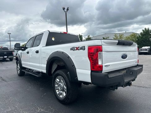 Used 2017 Ford F250 XL w/ Power Equipment Group AWD/4WD image 7