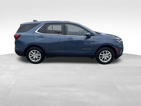 Used 2024 Chevrolet Equinox LT AWD/4WD image 10
