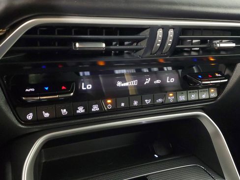 New 2025 MAZDA CX-70 Plug-In Hybrid w/ Premium Plus image 23