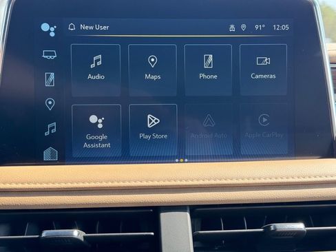 Used 2024 Chevrolet Suburban Premier image 24