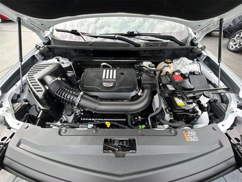 Used 2024 Cadillac XT6 Luxury w/ LPO, Floor Liner Package image 27