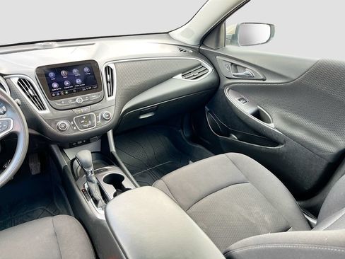 Used 2024 Chevrolet Malibu LS FWD image 21