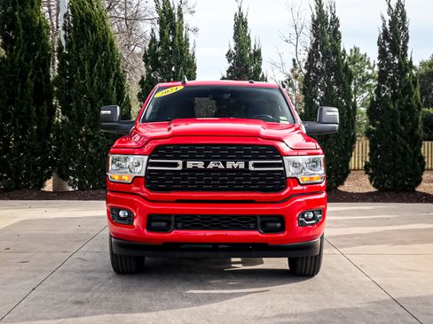 Used 2024 RAM 2500 Big Horn w/ Sport Appearance Package image 3