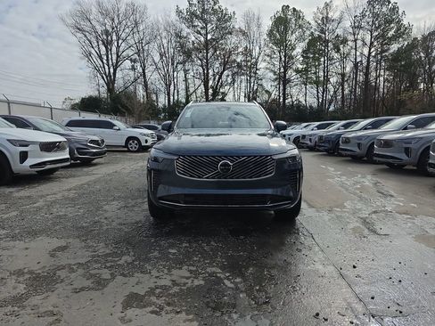 New 2026 Volvo XC90 B6 Plus image 11