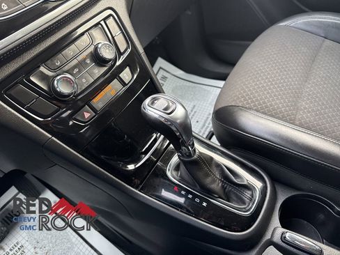 Used 2020 Buick Encore Preferred image 14