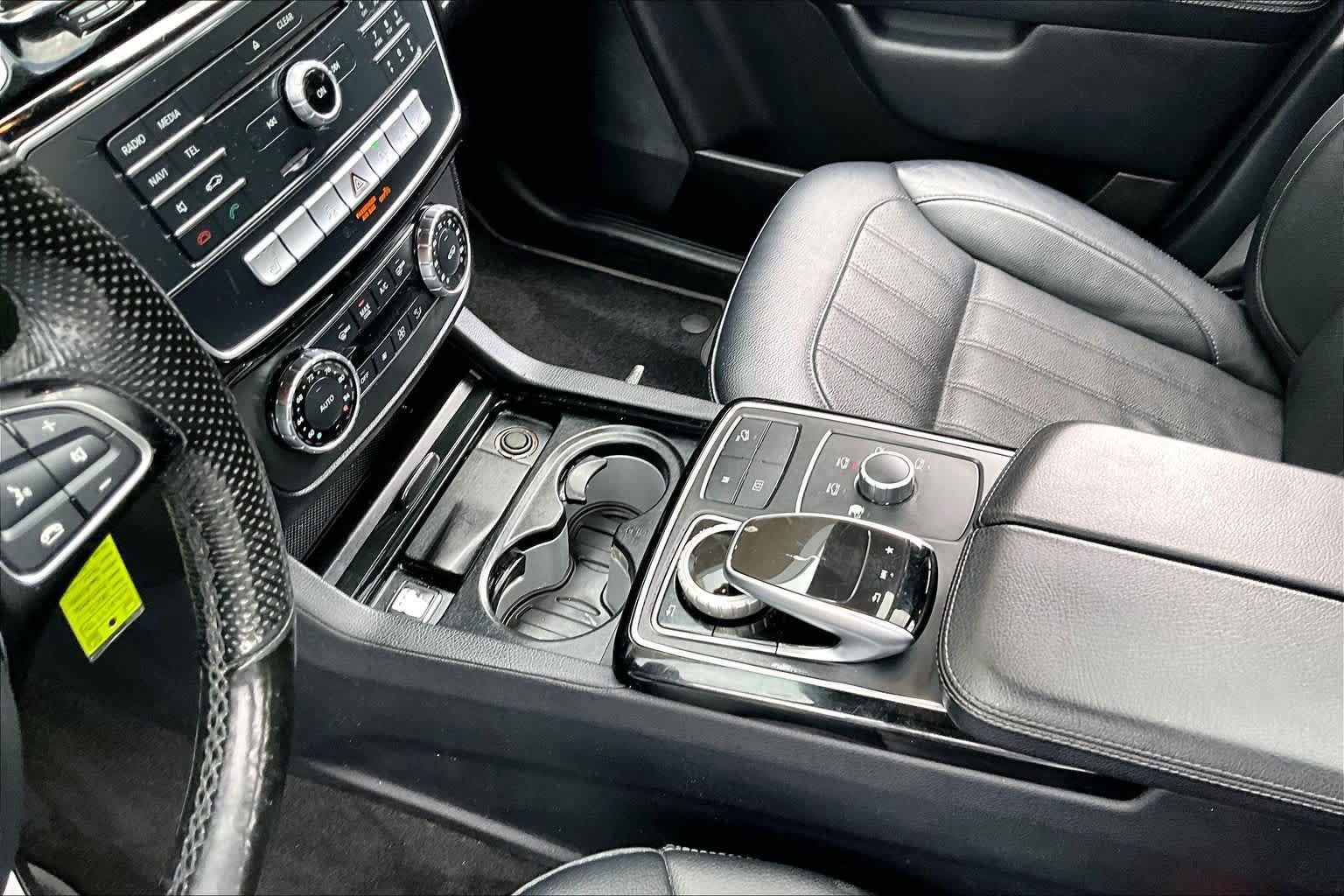 Used 2019 Mercedes-Benz GLE 400 4MATIC image 17