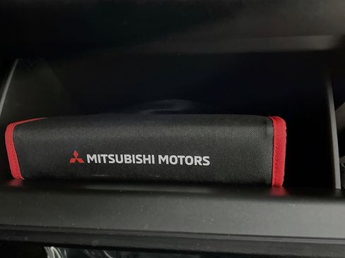 Used 2022 Mitsubishi Outlander ES image 35