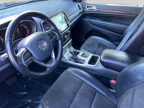 Used 2021 Jeep Grand Cherokee Laredo X AWD/4WD image 10