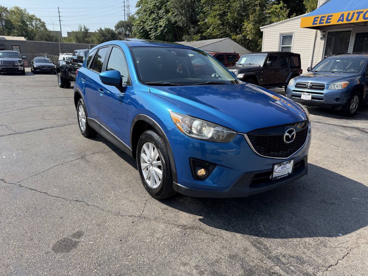 Used 2014 MAZDA CX-5 Touring w/ Touring Technology Package FWD image 2