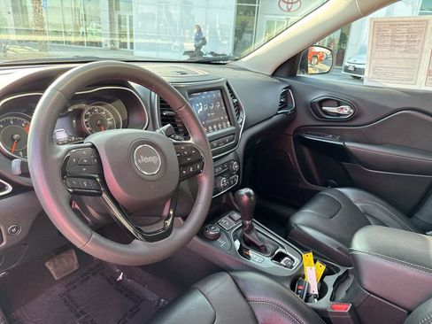 Used 2023 Jeep Cherokee Altitude Lux image 13