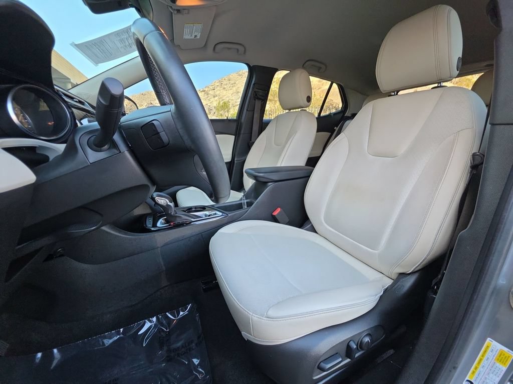 Used 2023 Buick Encore GX Preferred w/ Cold Weather Comfort Package FWD image 20