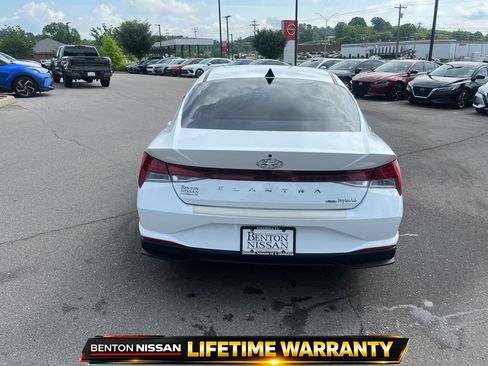 Used 2022 Hyundai Elantra Blue FWD image 7