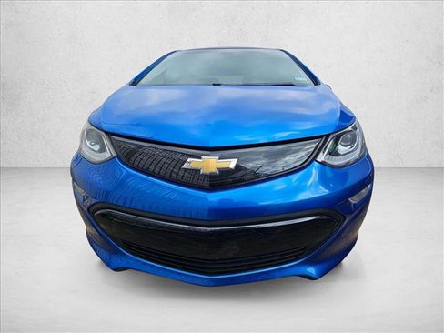 Used 2017 Chevrolet Bolt LT image 2