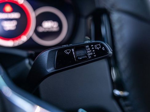 Certified 2023 Porsche Cayenne Platinum Edition w/ Premium Package Plus image 50