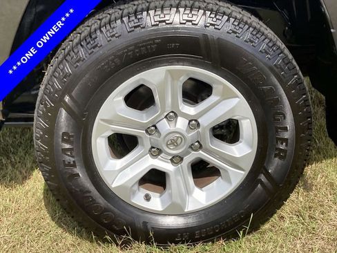 Used 2023 Toyota 4Runner SR5 image 10