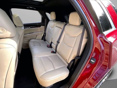 Used 2017 Cadillac XT5 Luxury w/ Driver Awareness Package image 24