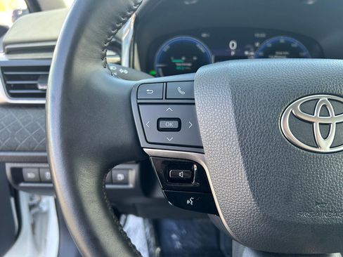Certified 2025 Toyota Camry XLE FWD image 15