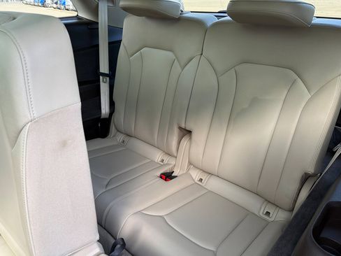Used 2019 Audi Q7 2.0T Premium Plus w/ Premium Plus Package image 19