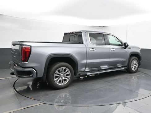 Used 2024 GMC Sierra 1500 Denali AWD/4WD image 3