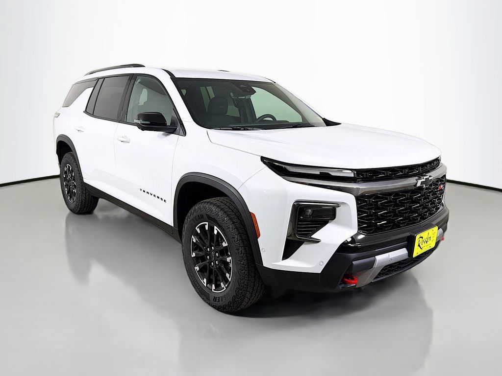 New 2026 Chevrolet Traverse Z71 w/ Enhanced Driving Package AWD/4WD image 3
