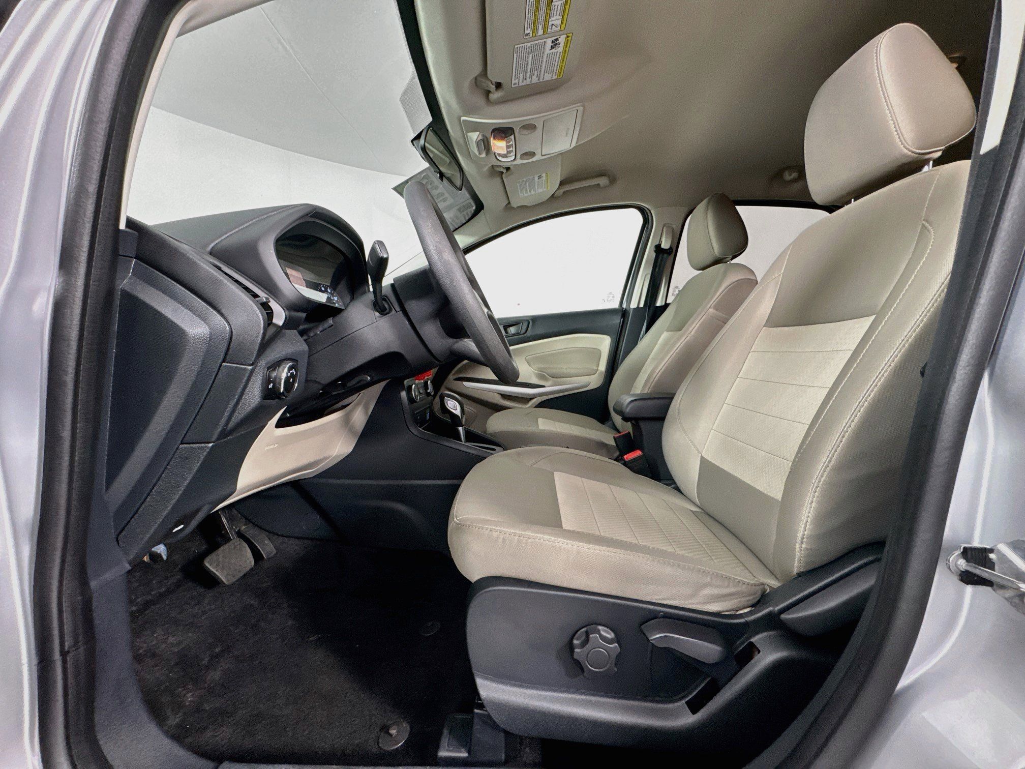 Used 2022 Ford EcoSport S AWD/4WD image 19