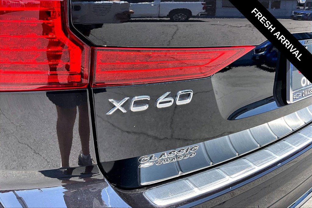 Used 2023 Volvo XC60 B5 Plus w/ Protection Package Premier FWD image 23