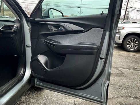 Used 2023 Chevrolet TrailBlazer LT w/ Convenience Package image 12