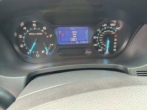 Used 2015 Ford Explorer XLT image 55