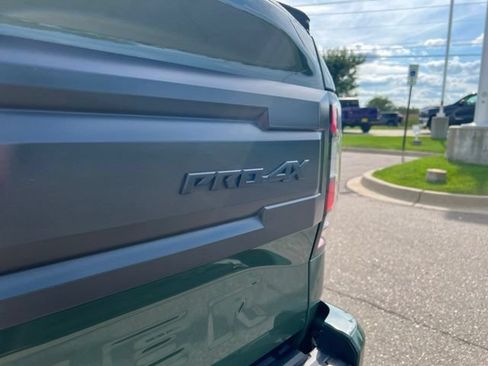Used 2025 Nissan Frontier PRO-4X AWD/4WD image 8