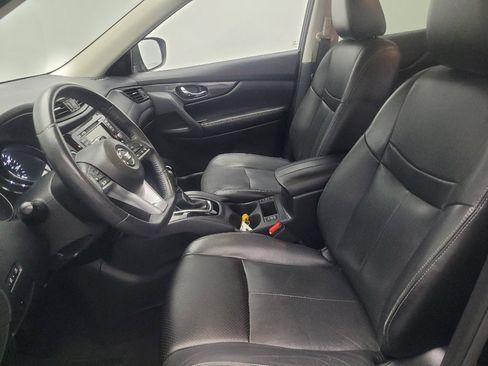 Used 2018 Nissan Rogue SV w/ Premium Package FWD image 17