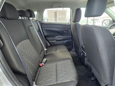Used 2025 Mitsubishi Outlander Sport SE AWD/4WD image 12