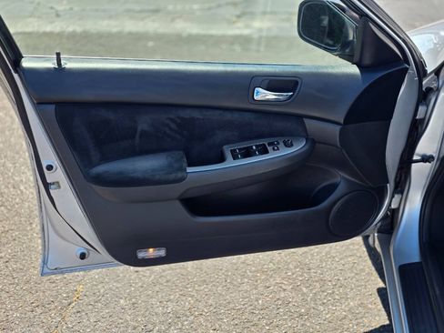 Used 2006 Honda Accord EX image 10