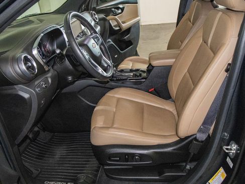 Used 2019 Chevrolet Blazer Premier w/ Sun and Wheels Package image 8