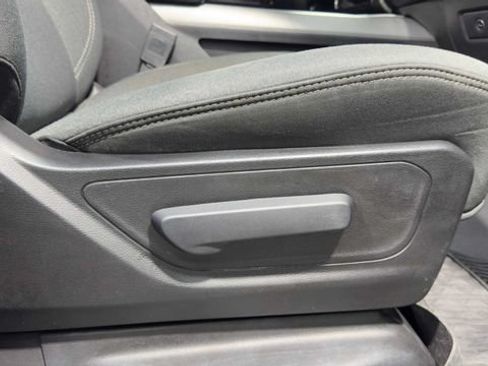 Used 2022 RAM 1500 Big Horn RWD image 15
