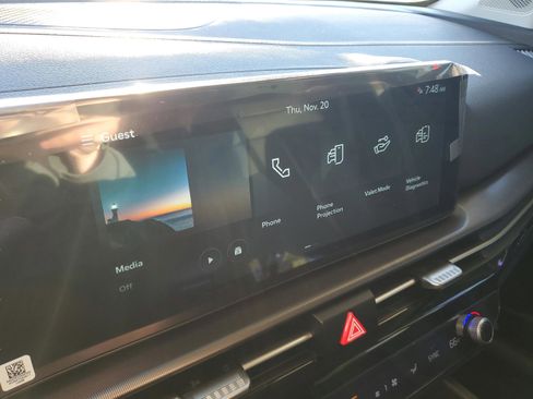 New 2026 Kia Sportage EX FWD image 18