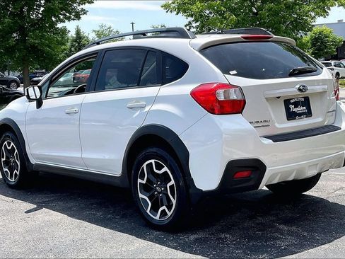 Used 2017 Subaru Crosstrek 2.0i Premium w/ Moonroof Package AWD/4WD image 13