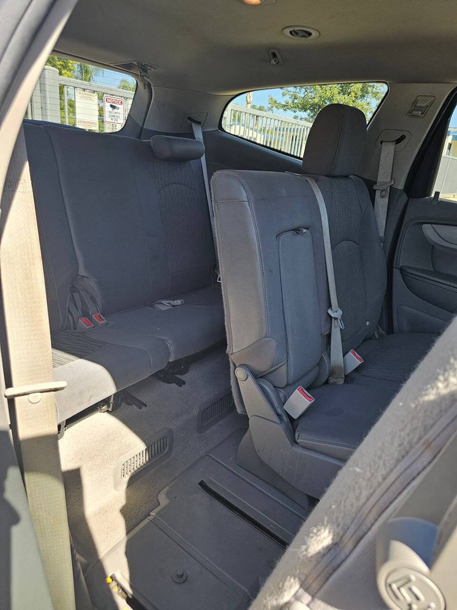 Used 2014 Chevrolet Traverse LT AWD/4WD image 12