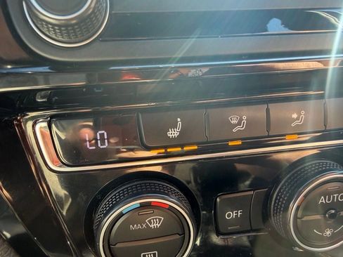 Used 2017 Volkswagen Jetta GLI image 31