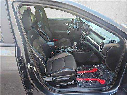 Used 2023 Kia Forte GT-Line w/ GT-Line Technology Package FWD image 20