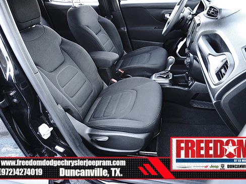 Used 2020 Jeep Renegade Latitude FWD image 16