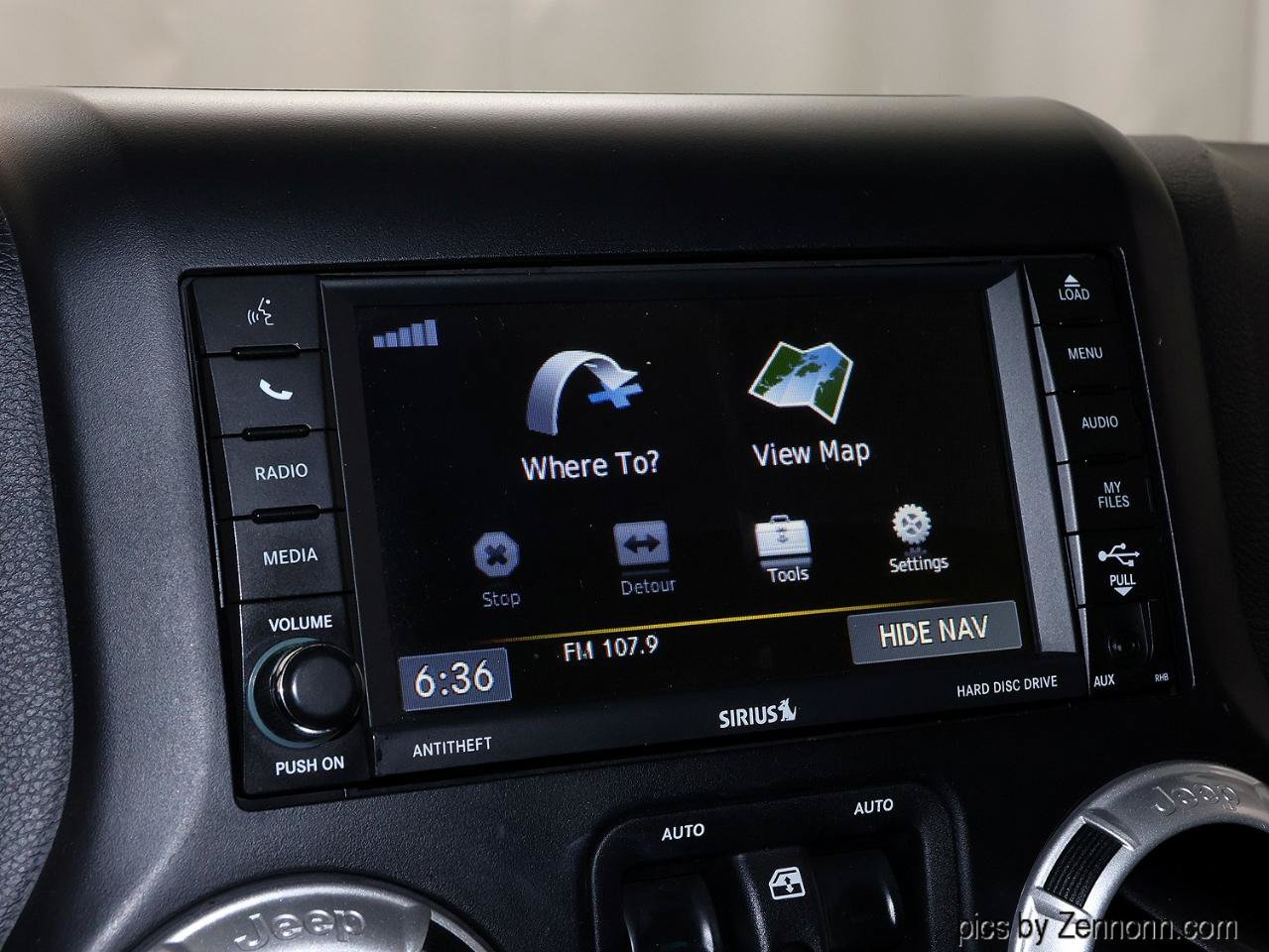 Used 2015 Jeep Wrangler Unlimited Rubicon AWD/4WD image 18