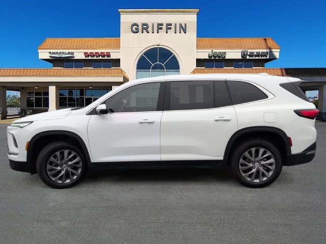 Used 2025 Buick Enclave Preferred FWD image 10