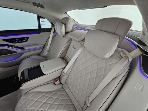 Used 2026 Mercedes-Benz S 580 4MATIC Sedan image 18