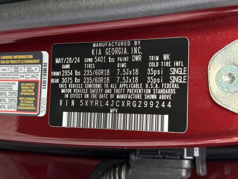 Used 2024 Kia Sorento S image 37