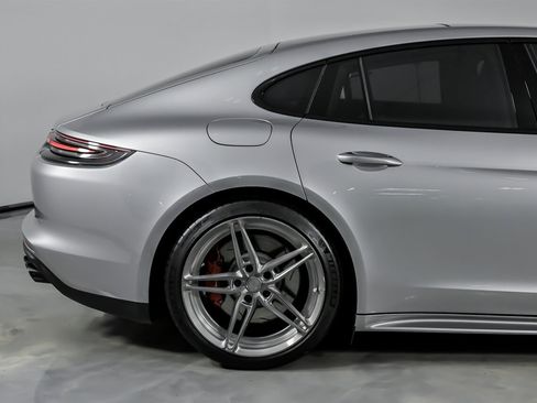Used 2017 Porsche Panamera Turbo image 13